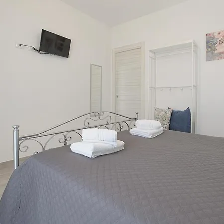 Apartment La Casa Di Vittoria *